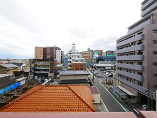 【展望】 | 南側バルコニーからの眺望　南側に高い建物が無く、日当たり・眺望良好です。