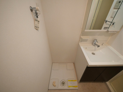 【設備】 | スプランディッド淀屋橋DUE | 洗濯機置き場です