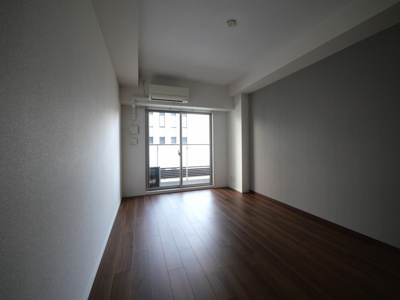 【居間・リビング】 | スプランディッド淀屋橋DUE | 使いやすい居間です