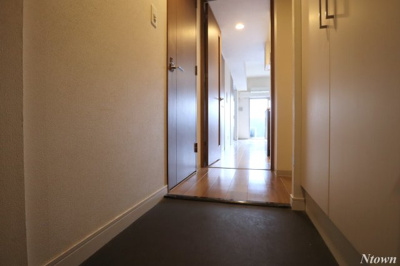 【玄関】 | プレサンス栄ライズ | シンプルで使いやすい玄関です