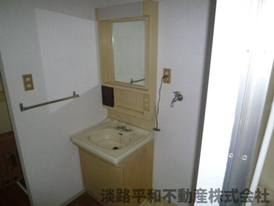 【洗面所】 | パレーシャル三和