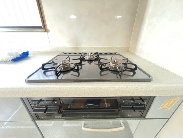 東吉田1080のキッチン