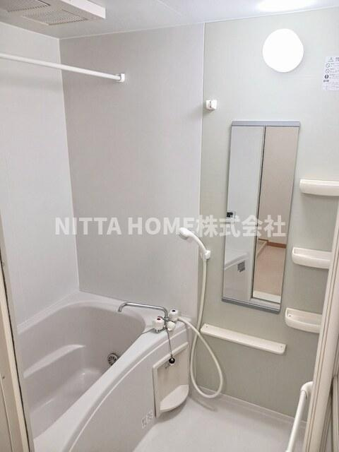 サンヒルズＢの浴室|追い炊き機能・浴室乾燥機を設置済み◇