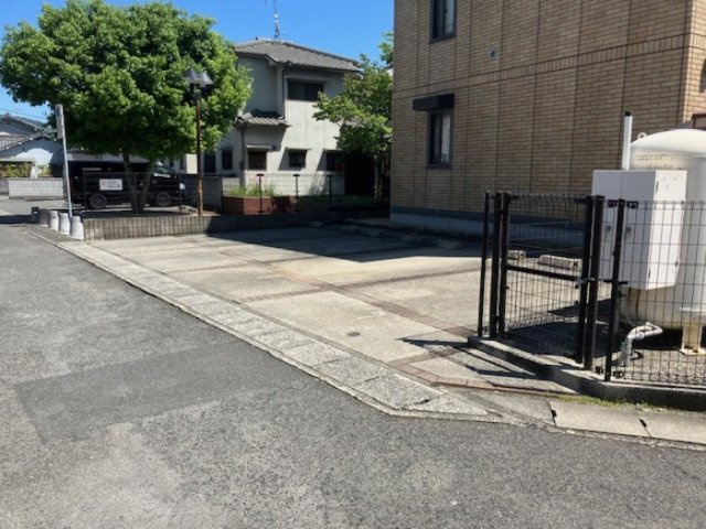 ボナールKⅢの駐車場