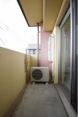 カーネリアン新屋敷のバルコニー