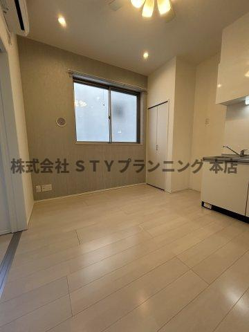 仲介手数料０円！アーク十番町の居間・リビング