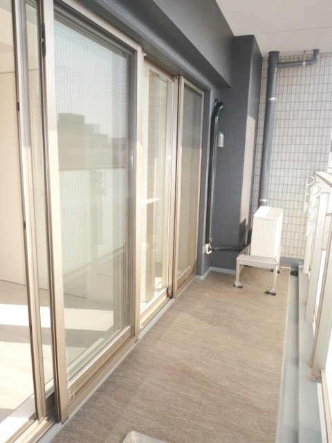 テラス文京本郷のバルコニー|※写真は同タイプの別室になります