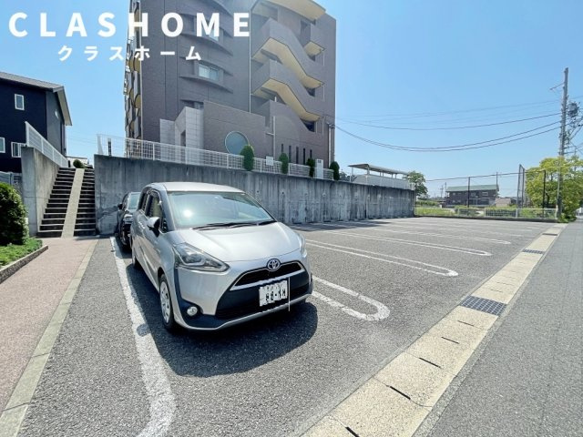 ロベリア　　刈谷市の賃貸ならクラスホーム刈谷店の駐車場