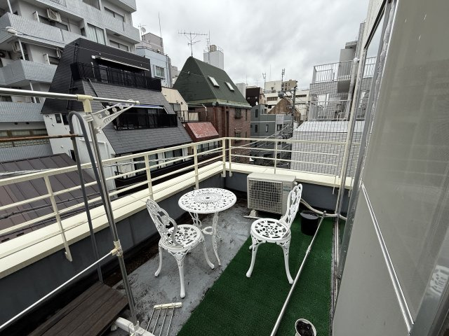 ココミ早稲田のバルコニー
