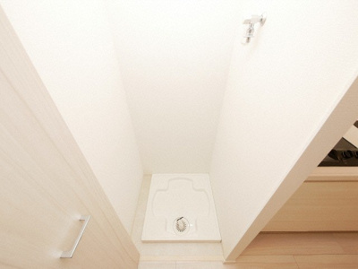 【設備】 | S-RESIDENCE堺筋本町Uno | 洗濯機置き場です