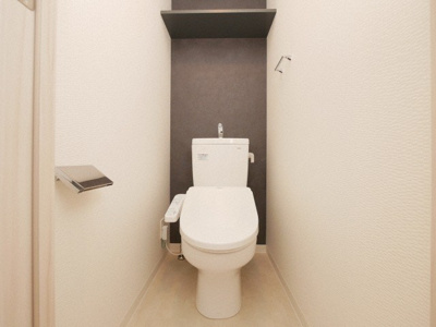 【トイレ】 | S-RESIDENCE堺筋本町Uno | ゆったりとした空間のトイレです