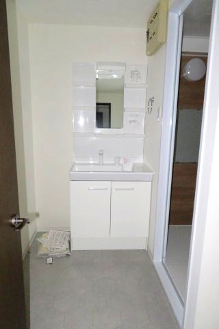 アドリーム石切山手の独立洗面台