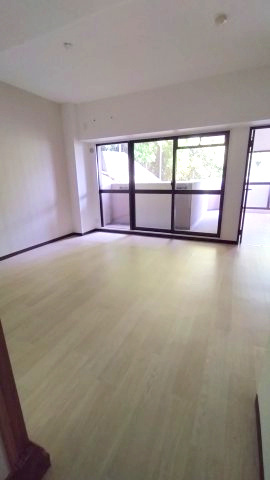 アドリーム石切山手の居間・リビング