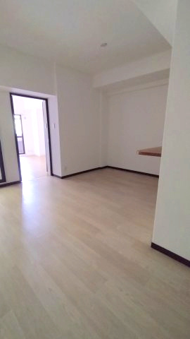 アドリーム石切山手の居間・リビング