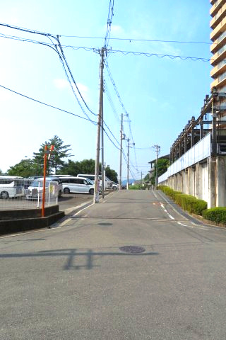 アドリーム石切山手の駐車場