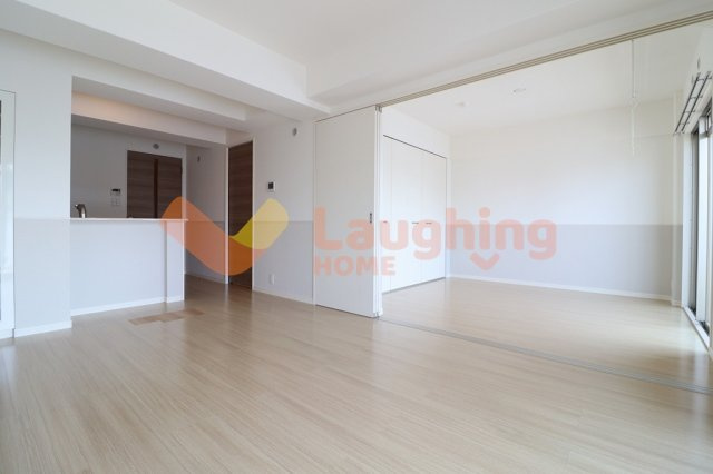 プレジデント正弥久留米駅前の居間・リビング|リビングです