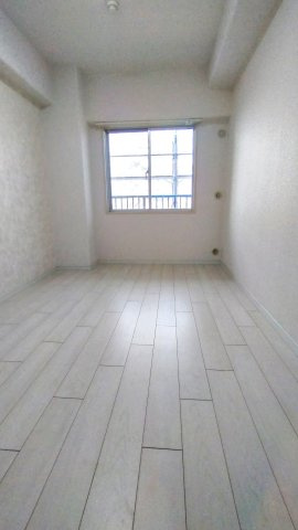 フォルム石切さくら坂の洋室