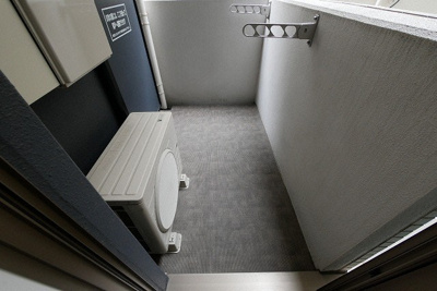 【バルコニー】 | プレミアムコート谷町4丁目 | 暖かな日差しのふりそそぐバルコニー