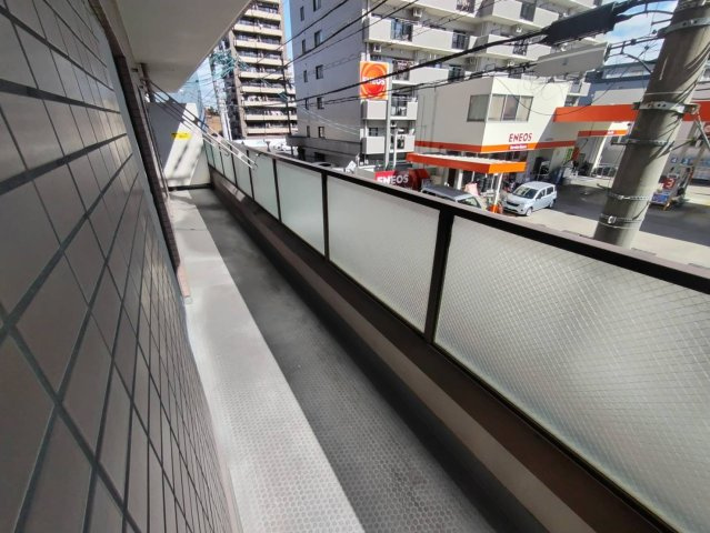 カネマンビルのバルコニー|※写真はイメージです。色仕様は現況優先になります。