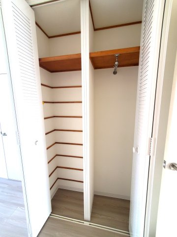 マンハイムグラン石切第二期の収納|廊下