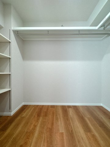 【収納】 | ハイライフ大濠☆仲介手数料無料☆ | たくさんあっても困らないのが収納スペース。ひとつでこれだけ大きいとずいぶん助かります。