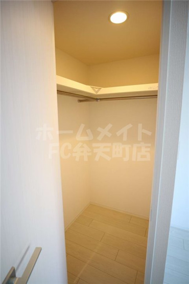 【収納】 | エスプレイス大阪ガルフレジデンス | ウォークインクローゼット