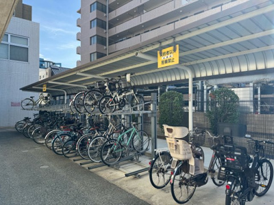 【その他共用部分】 | ブランベール甲東園 | 駐輪スペースです