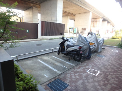 【その他共用部分】 | エスリード西宮北口第２ | バイク置き場