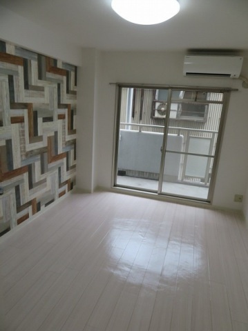 イスタナ・フセの居間・リビング