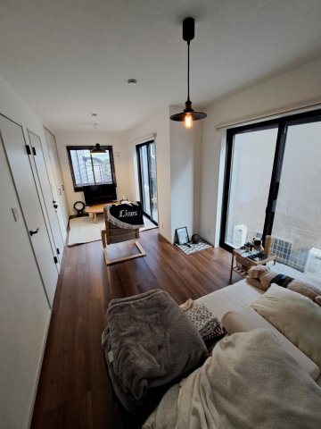 【洋室】 | 志木市本町二丁目中古戸建 | 仕切りを設置して、2部屋に分けることも可能◎