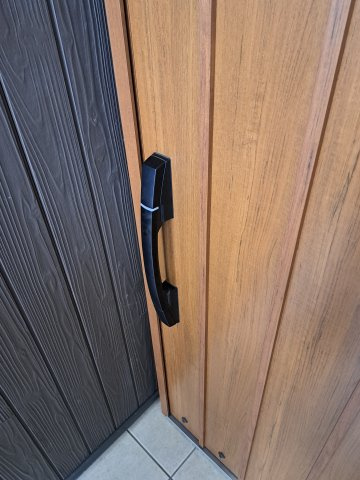 【外観パース】 | 志木市本町二丁目中古戸建 | モダンなデザインの玄関ドア