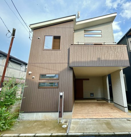 【外観】 | 志木市本町二丁目中古戸建 | 現代的なデザインが調合した2階建て住宅