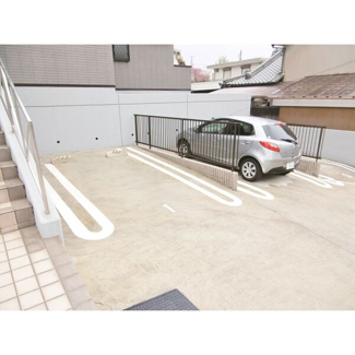 【駐車場】