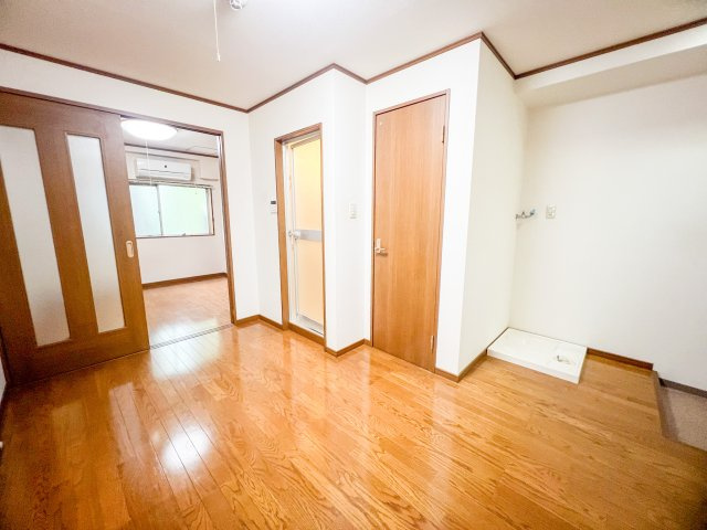 杣友マンションの内装