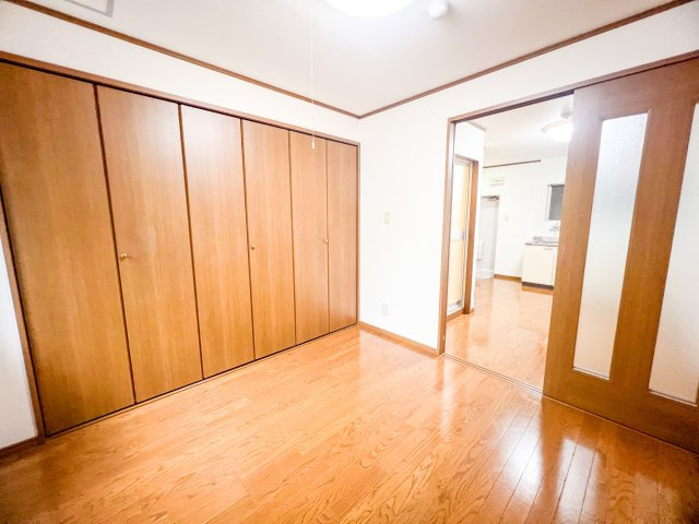 杣友マンションの寝室