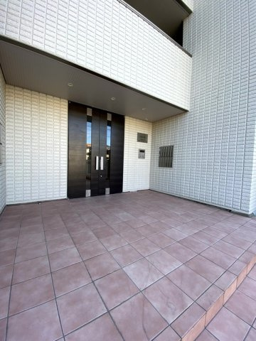 CASA DEOのエントランス