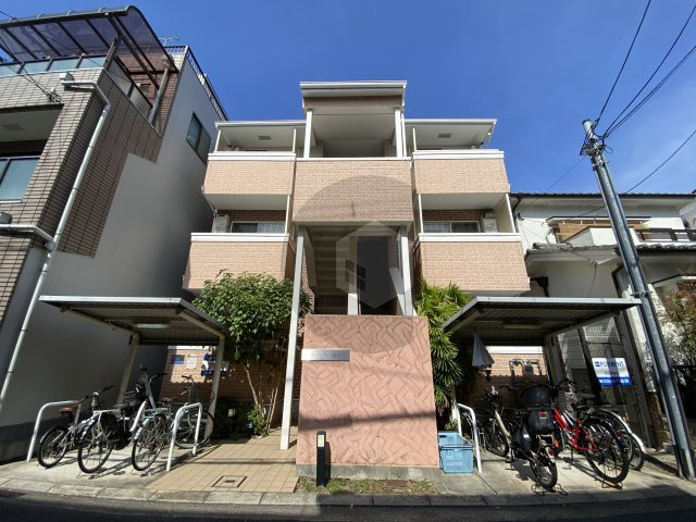 エストレヤ荒川の外観