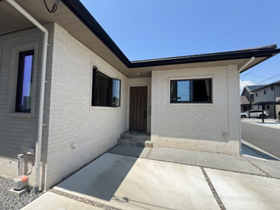 【玄関】 | 中古一戸建　香南市野市町大谷（平屋）