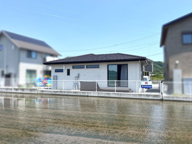 【外観】 | 中古一戸建　香南市野市町大谷（平屋） | 西からの外観です
