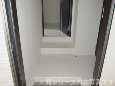 【玄関】 | grandtic CASA ★プライスホームならHPに全物件の初期費用掲載中です！★