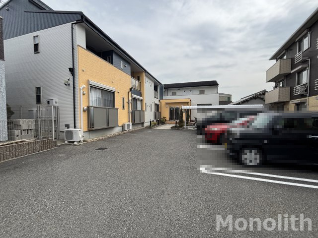 アージュの駐車場