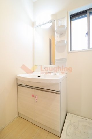 久留米市東合川町の一戸建ての洗面所|忙しい朝には欠かせない洗面所です