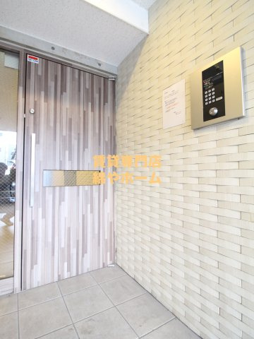 フェリオ南津守のエントランス|建物の内部です