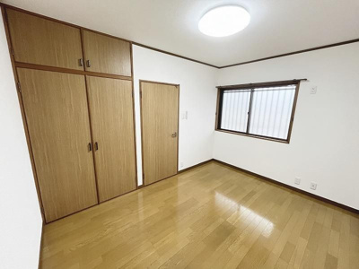 【洋室】 | アーバンコート論田 | コンパクトで使いやすい洋室です