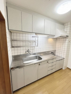 【キッチン】 | アーバンコート論田 | キッチンでお料理をお楽しみください