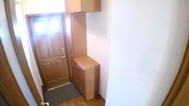 メゾンド・フロ－レの玄関