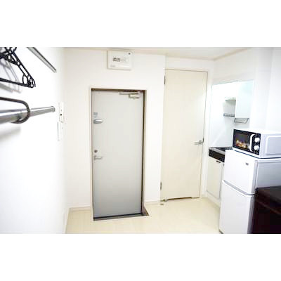 ゼネラルハイツ北千住の内装|明るい室内です