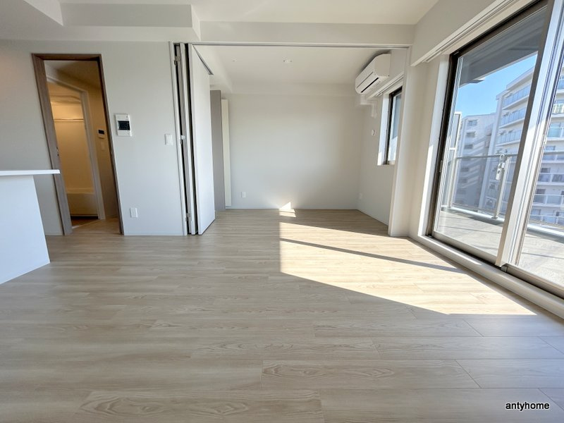 アーバンパーク淡路　仲介手数料無料の居間・リビング