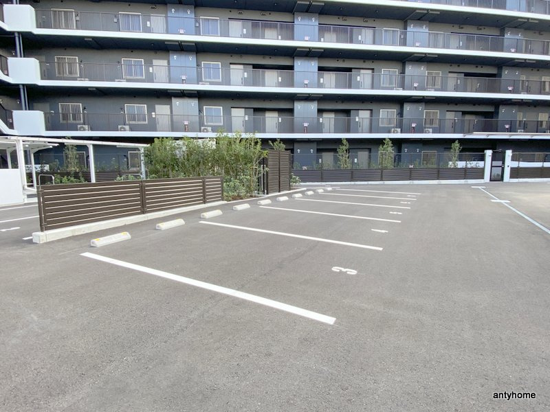 アーバンパーク淡路　仲介手数料無料の駐車場