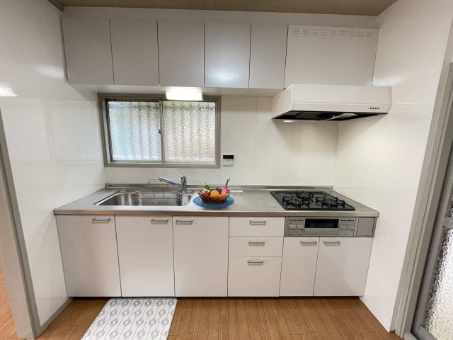 川西市萩原2丁目　中古戸建のキッチン|新調されたキッチンです！